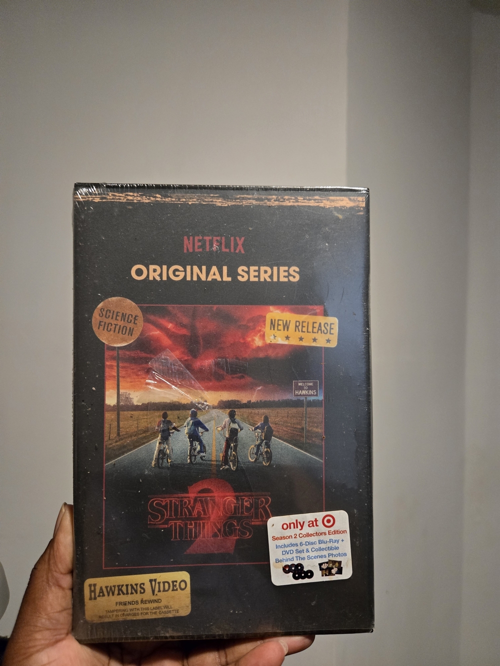Netflix Stranger Things Season 2 Collector's Edition - Black & Red Artwork
